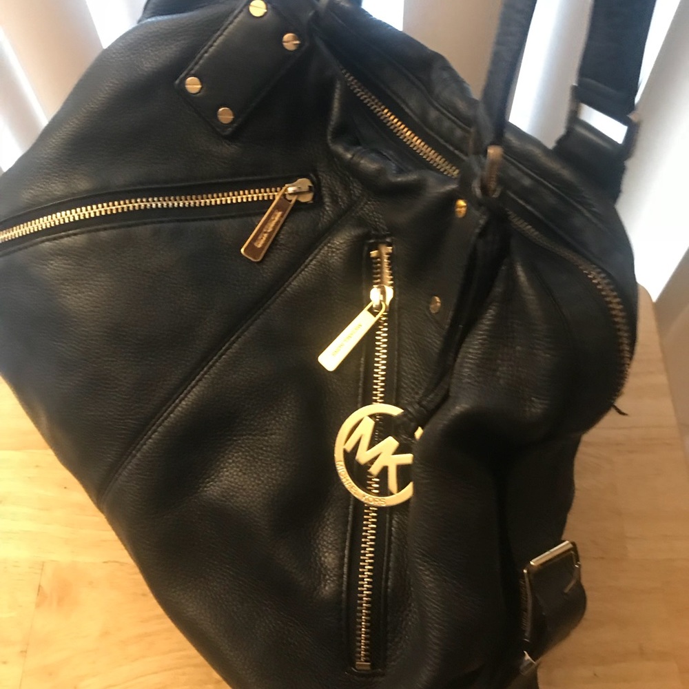 SOLD ON OFFERUP! Michael Kors Leather Purse
